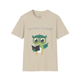 Who Hoo Wants to Read? Owl with Book Unisex Softstyle T-Shirt